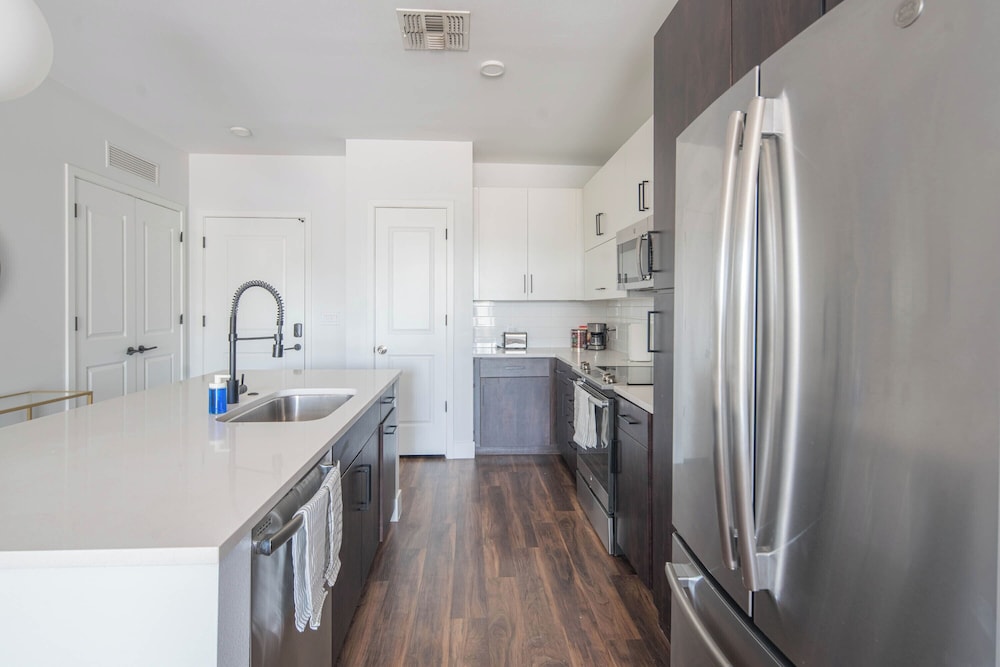 ROVE LIVING/KB - Trovita Rio