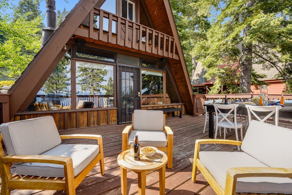Horizon by Avantstay Stunning A-frame Cabin w Hot Tub Billiards Lake Views