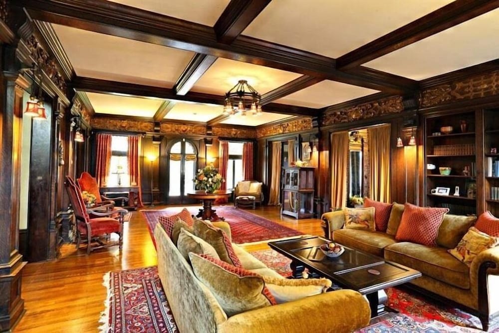 Hazeltine Boutique Hotel BnB view 2