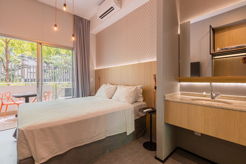 ESD - Studios E-Side By Anora Spaces