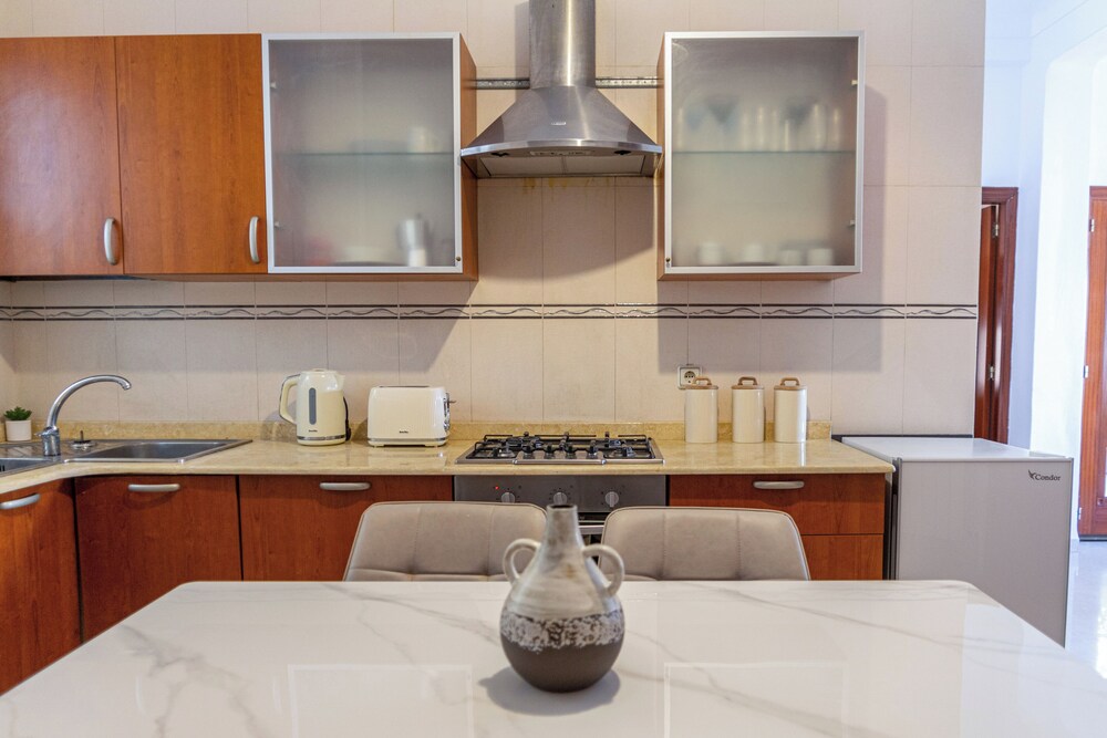 Charmant Appartement au Cœur d'Hydra
