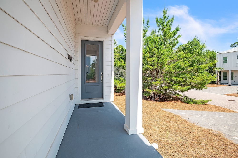 Pet Friendly Beach Retreat on 30a - Sleeps 14