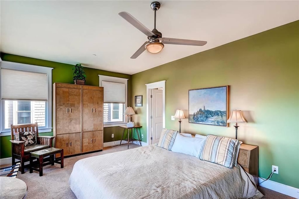Twin Peaks 3 Bedroom Holiday Home By Bald Head Island