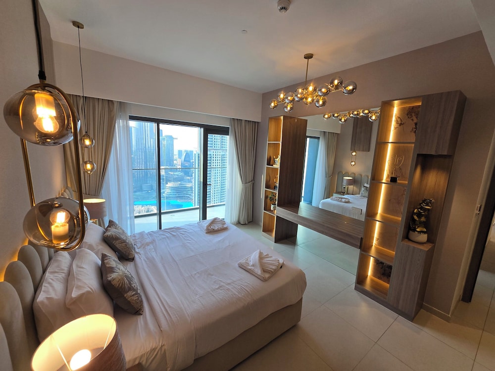 Royale Highend Burj and Fountain View