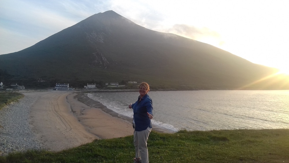 West Coast House BB - Property Image 1