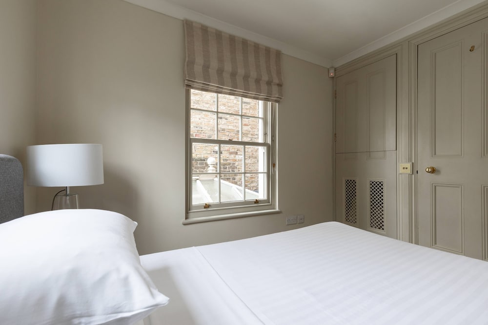 Kensington Place IV by Onefinestay