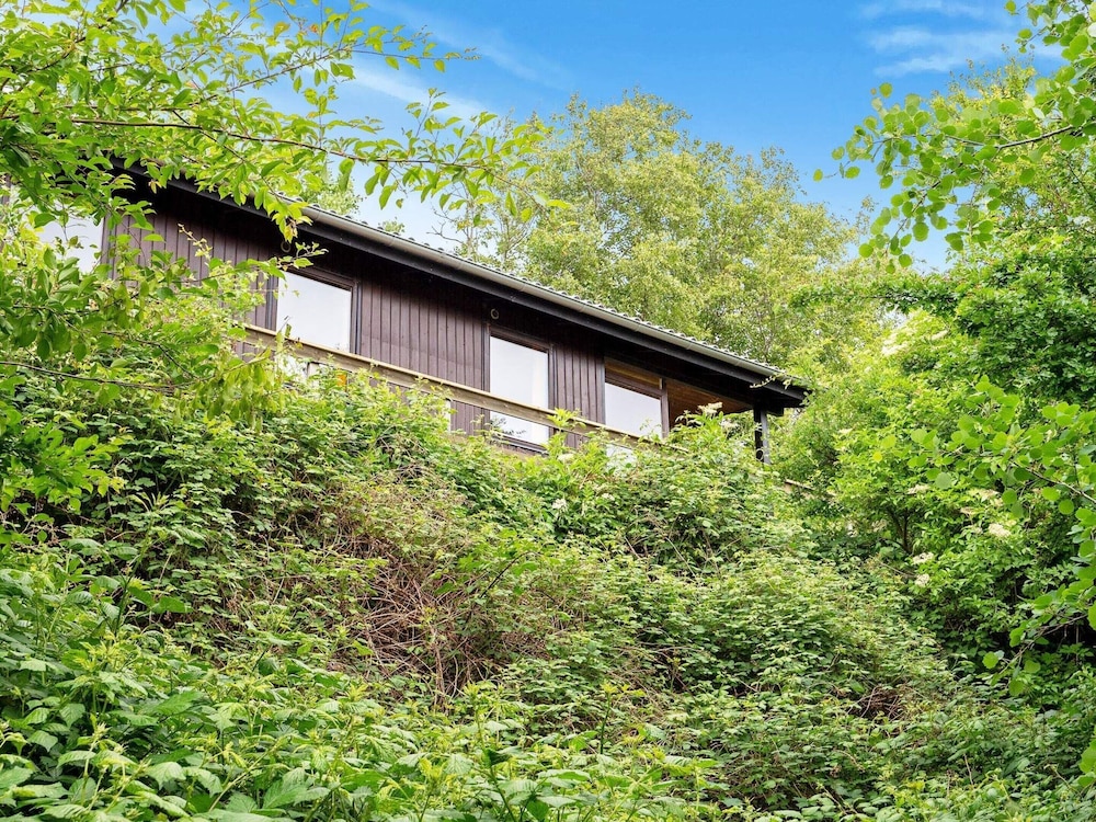 Lovely Holiday Home in SpÃ¸ttrup near Sea