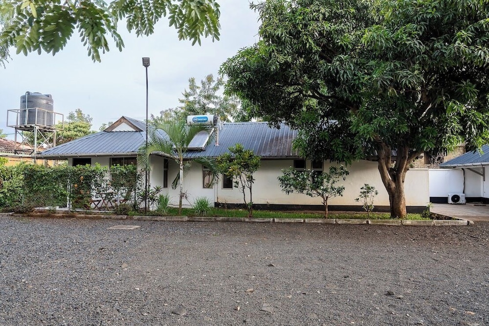 Harry's Kisumu Oasis
