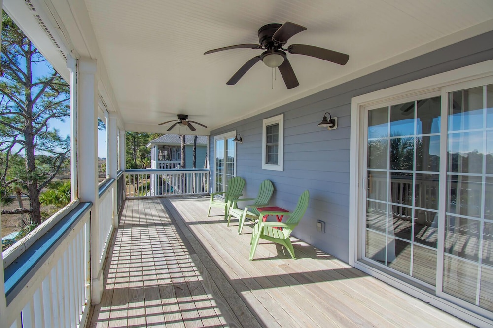 Spacious 4-bed, 4-bath Home in the Heart of Fripp Island