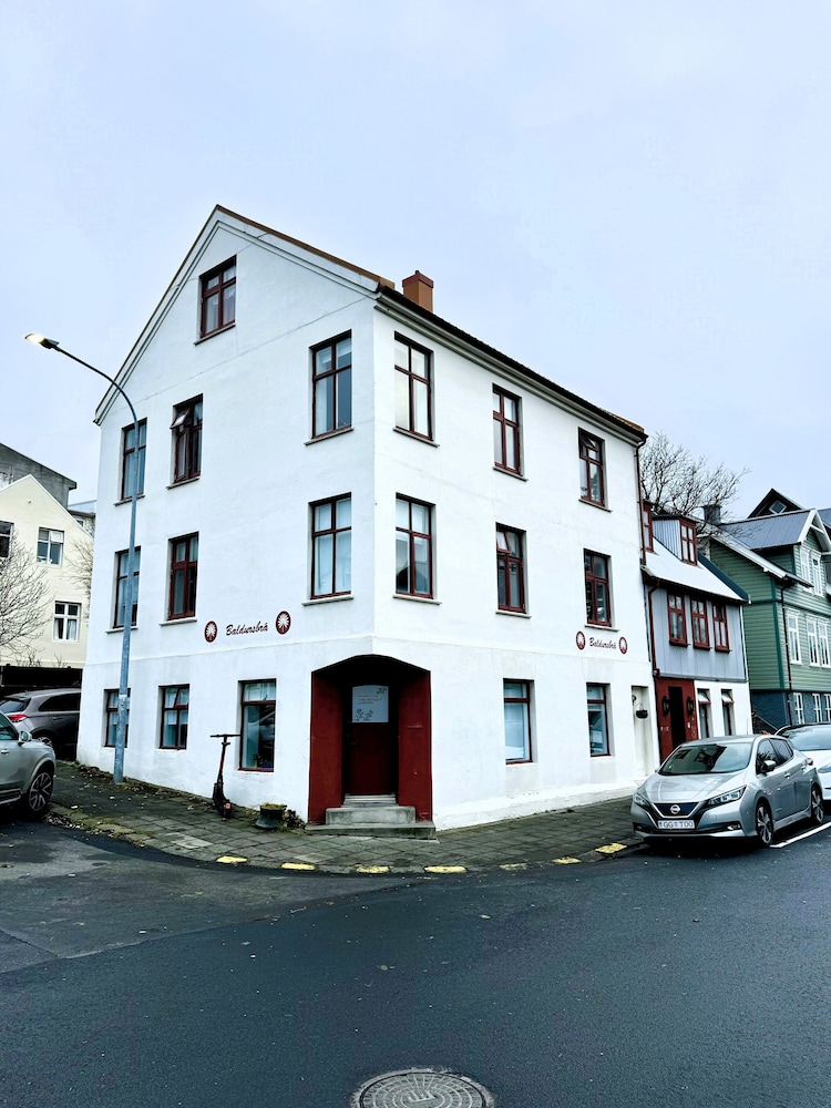 Photo 18