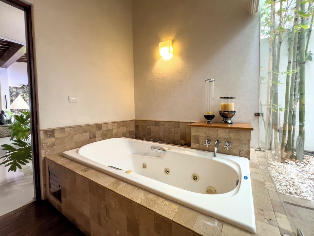 Prime Location w Amenities in San Miguel