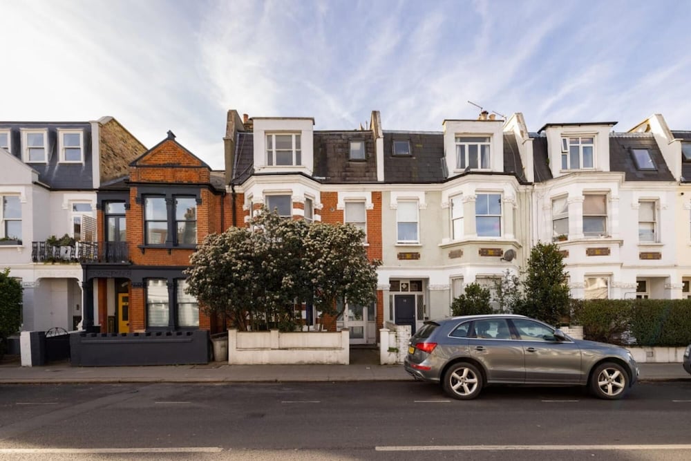 The London Crib - Relaxing 1bdr Flat With Terrace