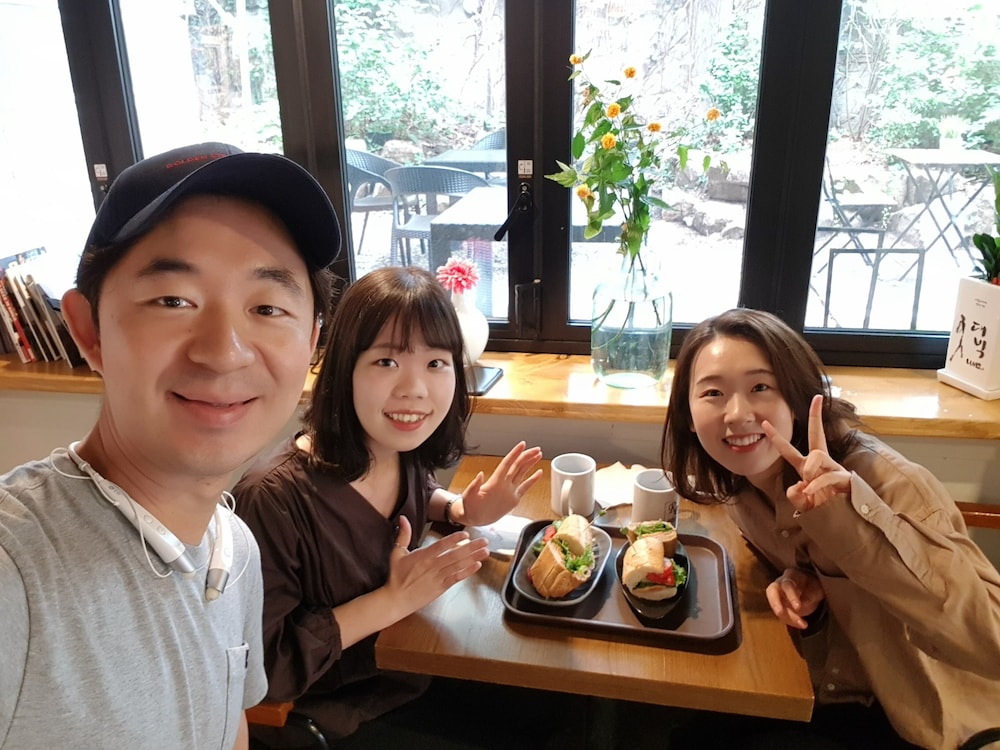 Hi Jun Guesthouse