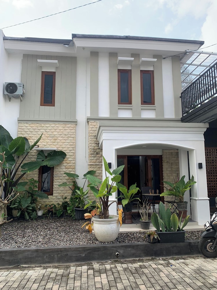 Illusion Homestay
