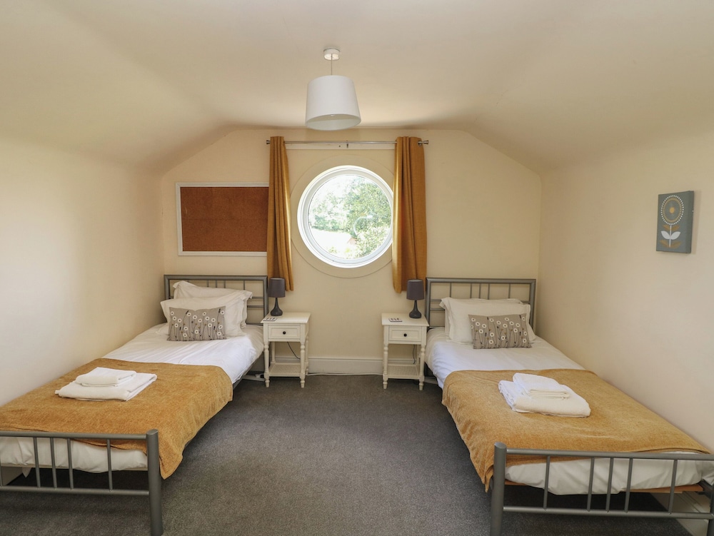Hillside Lodge
