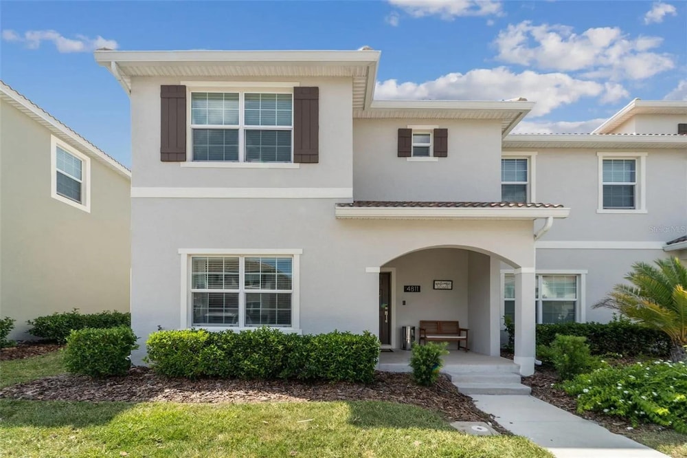 Vibrant 5Bd w Private Pool Waterpark at Storey Lake 4811m