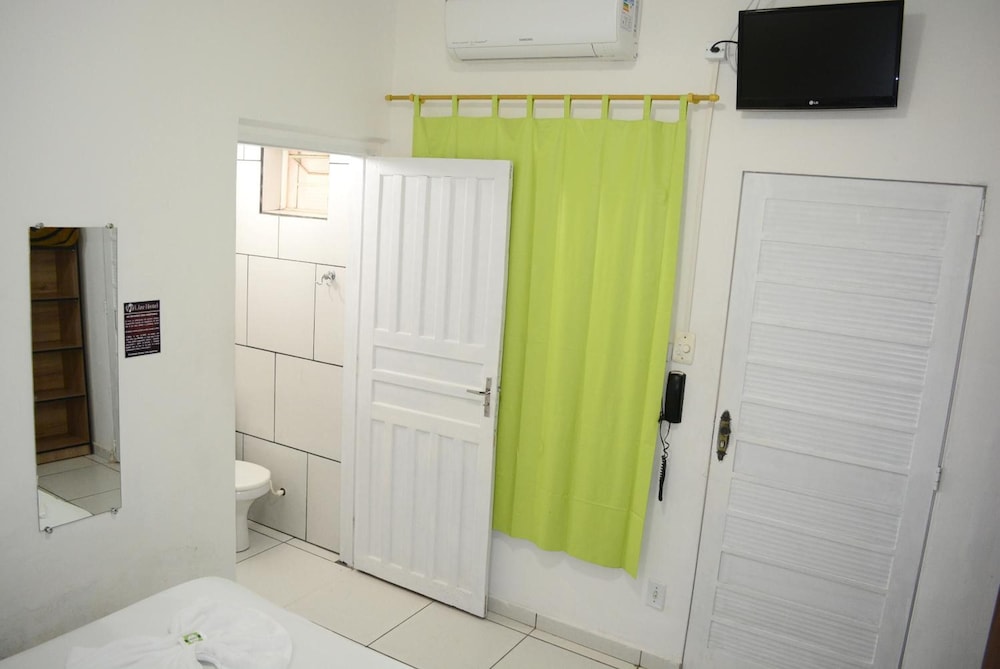 Lize Hotel-Hostel
