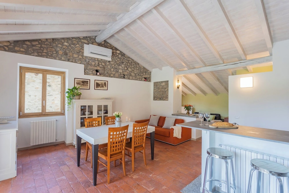 Villetta Abbazia Acqua Dolce - With Stunning Terrace by Rent all Como