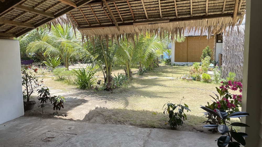 Footprints Beach Resort 149