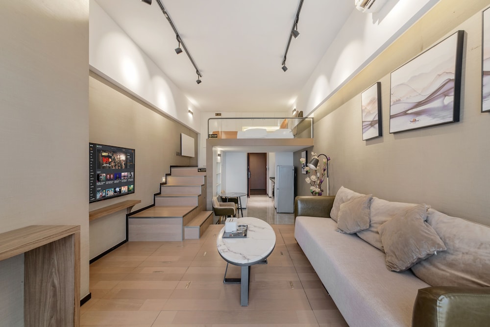 Xizhengjia Apartment Hotel (Guangzhou Financial City Keyun Road subway station store)