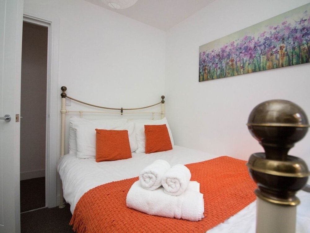 Beddoe Apartments
