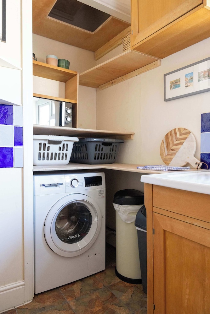 Characterful City Maisonette for 4