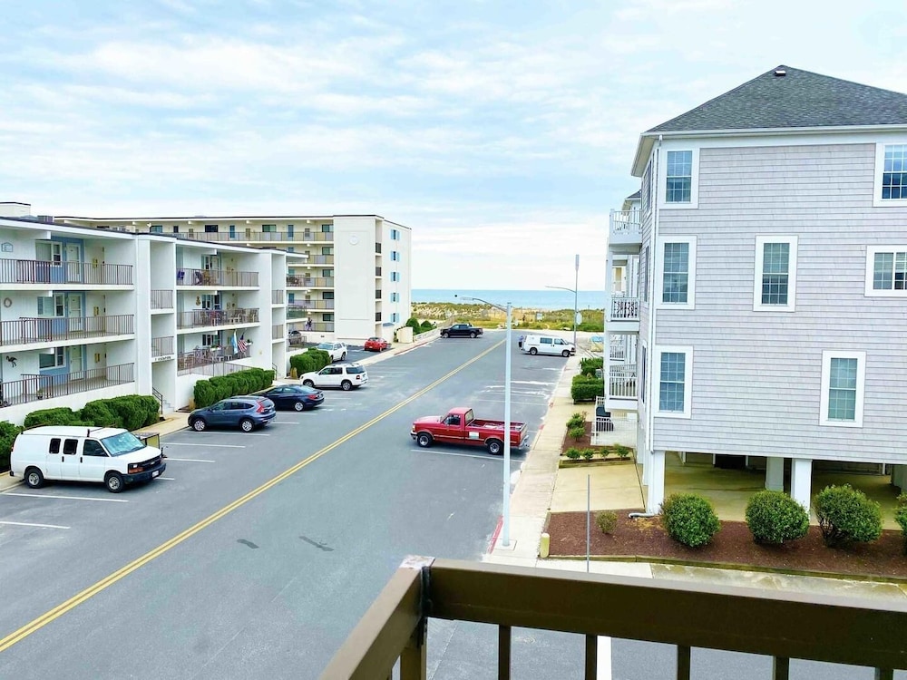 Ocean Princess 207 1 Br condo by RedAwning