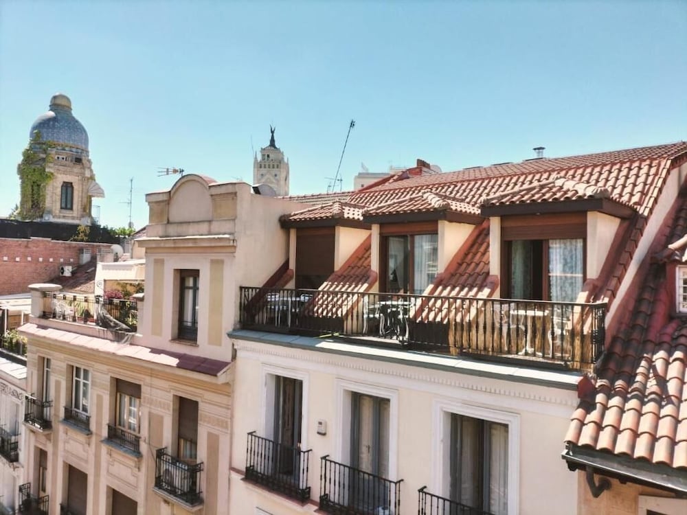 Hostal Manuela by gaiarooms view 4