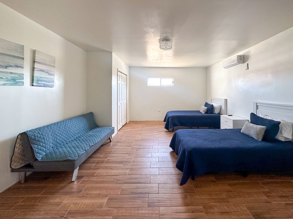 Spacious 3BR House Near Iconic Sandy Beach