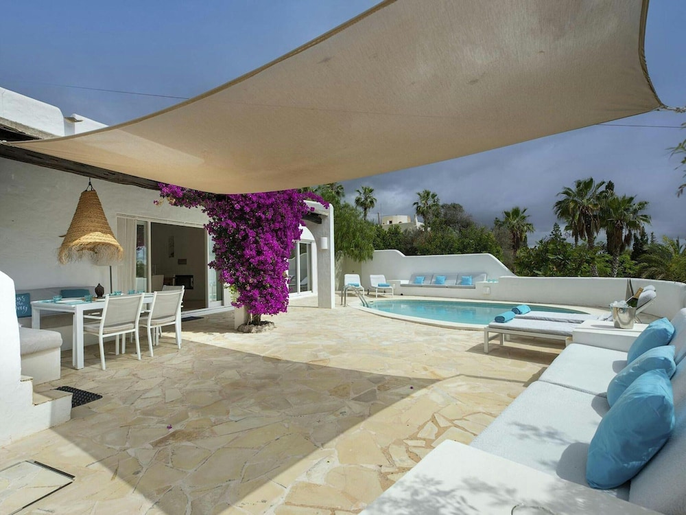 Holiday Home With Outdoor Barbecque