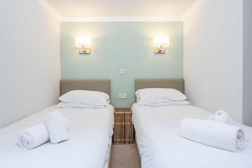 Trewern Arms Hotel