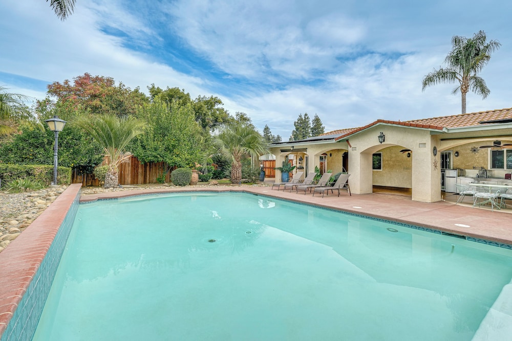 Outdoor Kitchen & Patio! Central Valley Hacienda