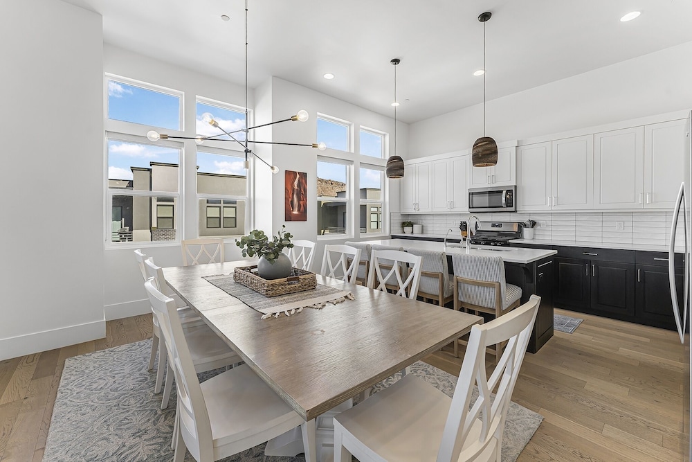 Villa #22 At Bloomington Country Club - Fairway To Heaven 3 Bedroom Condo