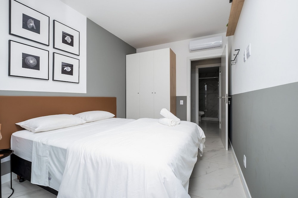 Apartment With/pool in Jurere Internacional Epc204