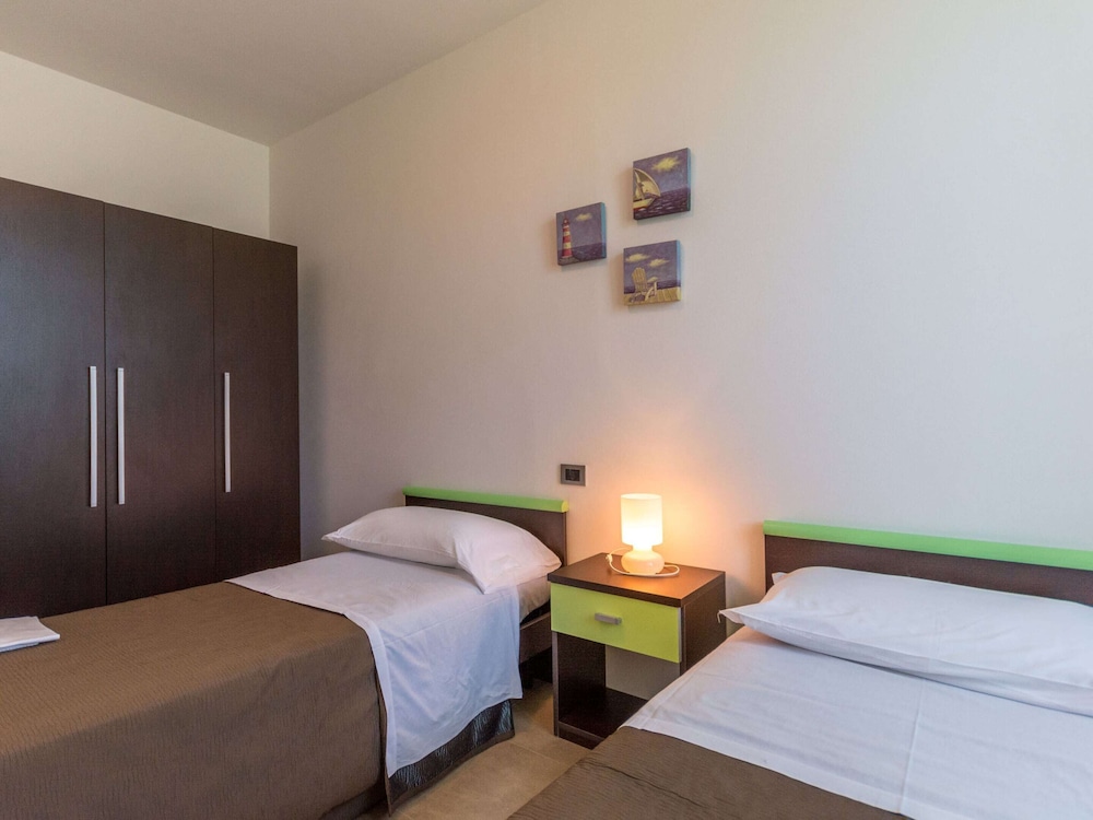 Apartment in Albarella Near Sandy Beach view 5