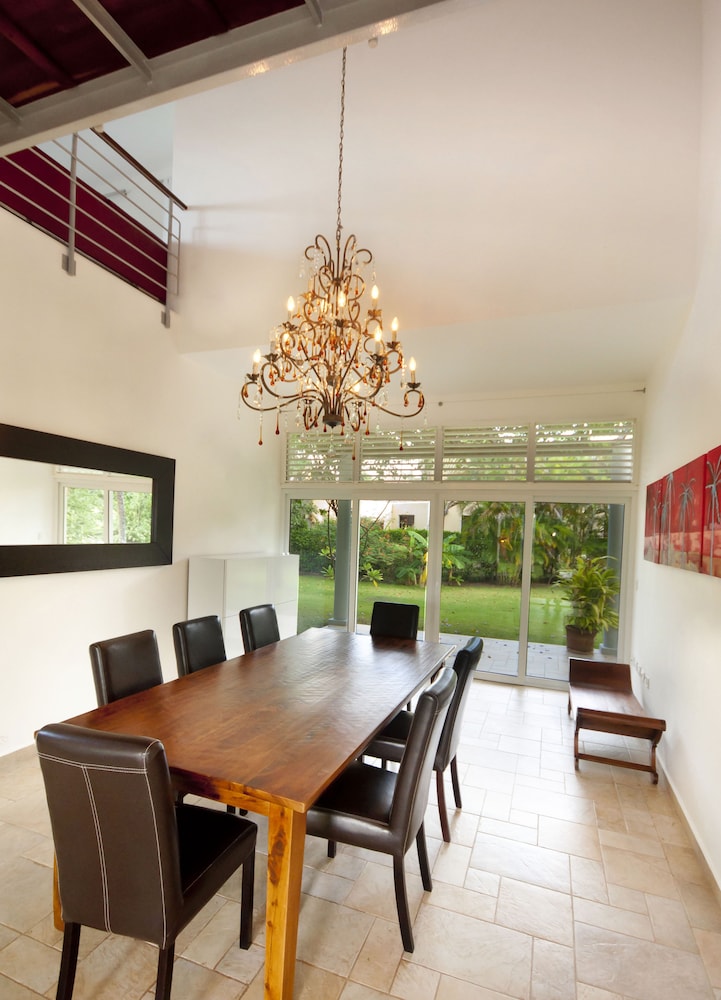 Instyle Residences at Seahorse Ranch Villa 118