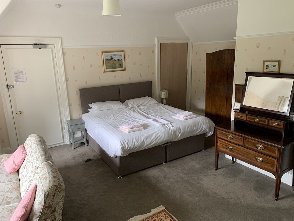 Whitchester Christian Guest House