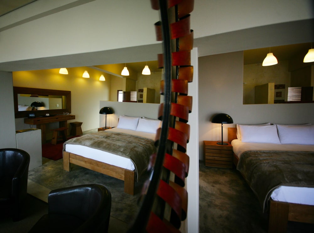 Pelican Point Lodge