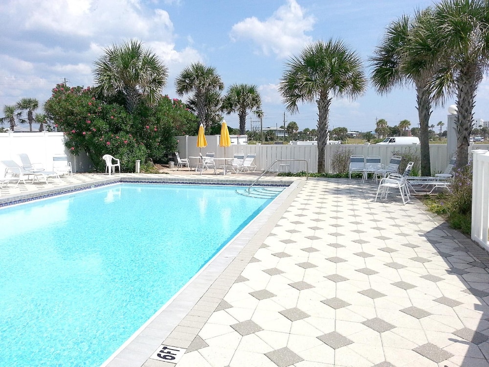 Island Sands 105
