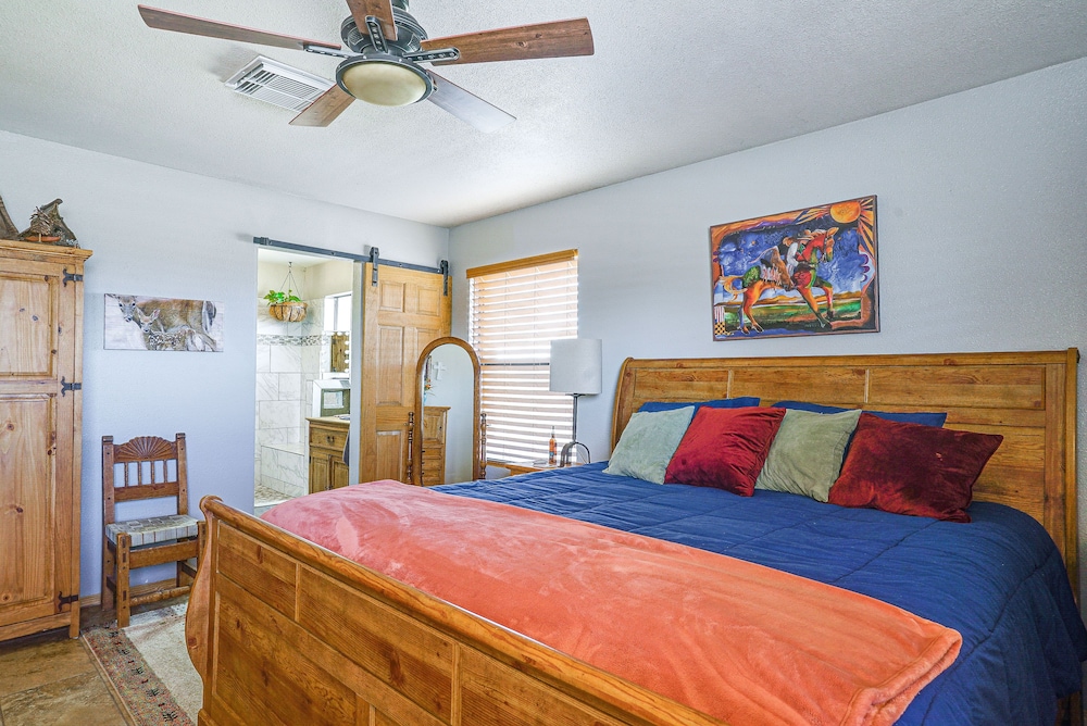 Quiet Country Home in Las Cruces w/ Horse Stalls! view 4