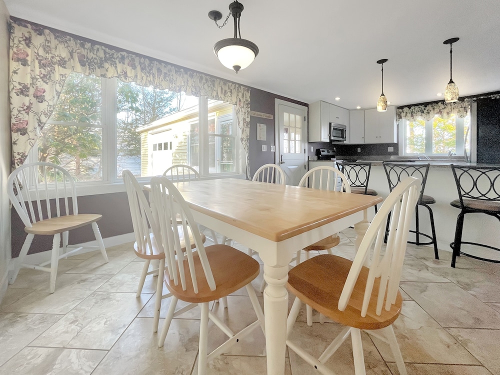 Footbridge Hideaway - Q967 A Spacious Home Very Near To The Fabulous Footbridge Beach Entrance 4 Bedroom Home by Redawning - Property Image 26