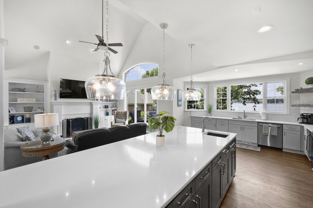 Make a Big Splash in 7BR Lake Norman Home!