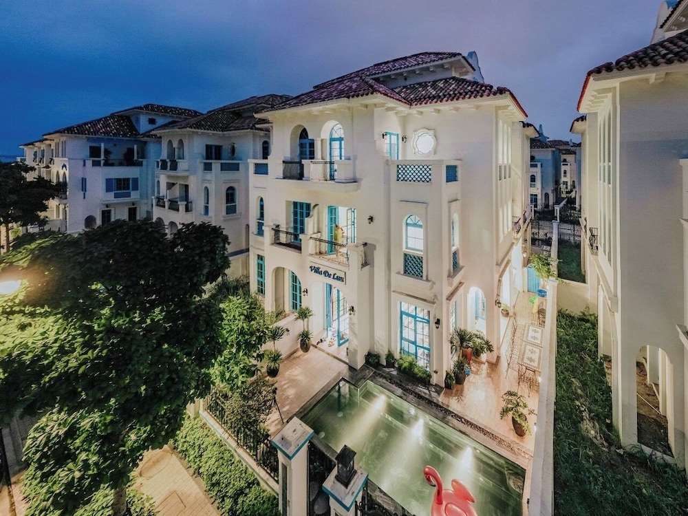Phoenix Villas Sun Ha Long view 4