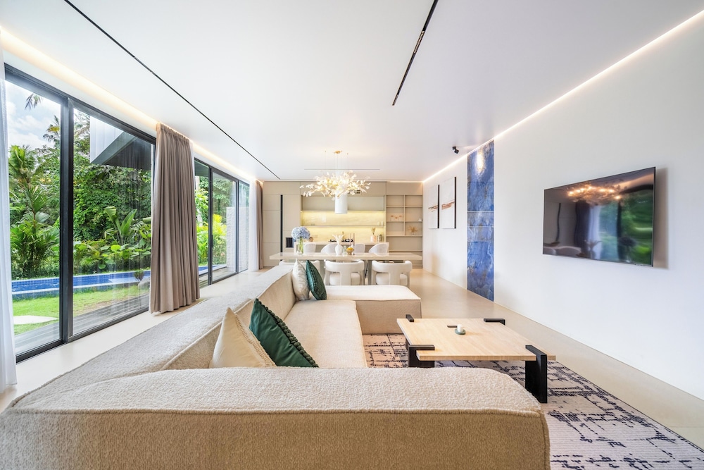 Hidden City Ubud - Modern Villas & Townhouses with Private Pools, Nature Views and Wellness Access