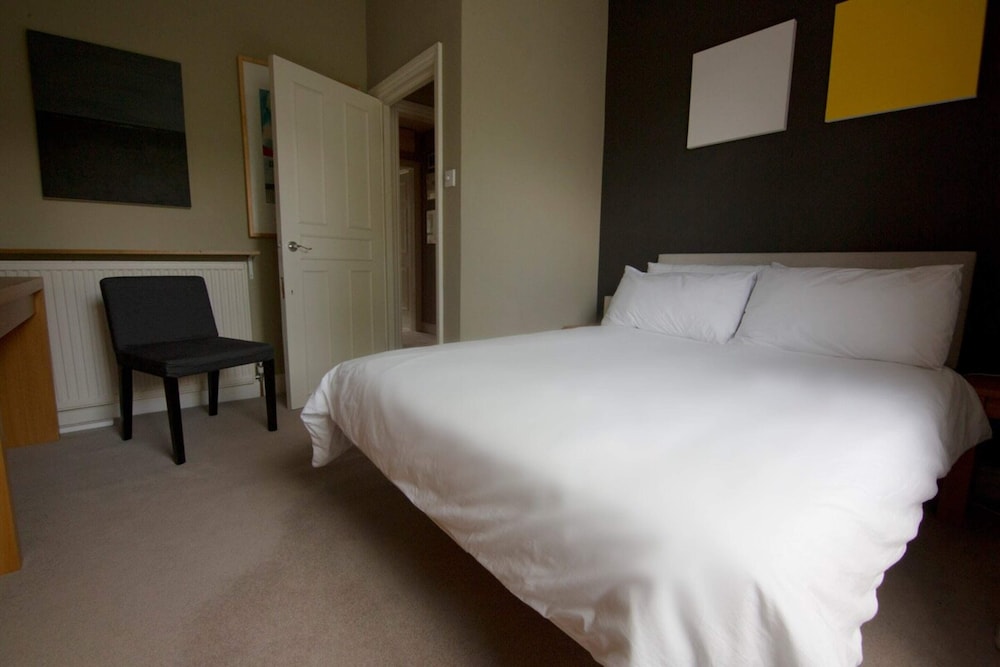 Wonderful 2 Bedroom in Quiet Area near Camden Square