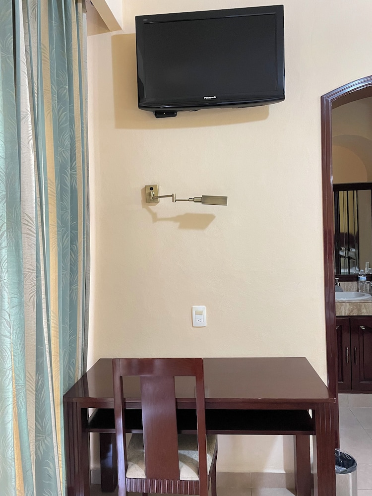 Hotel Centenario - Property Image 6