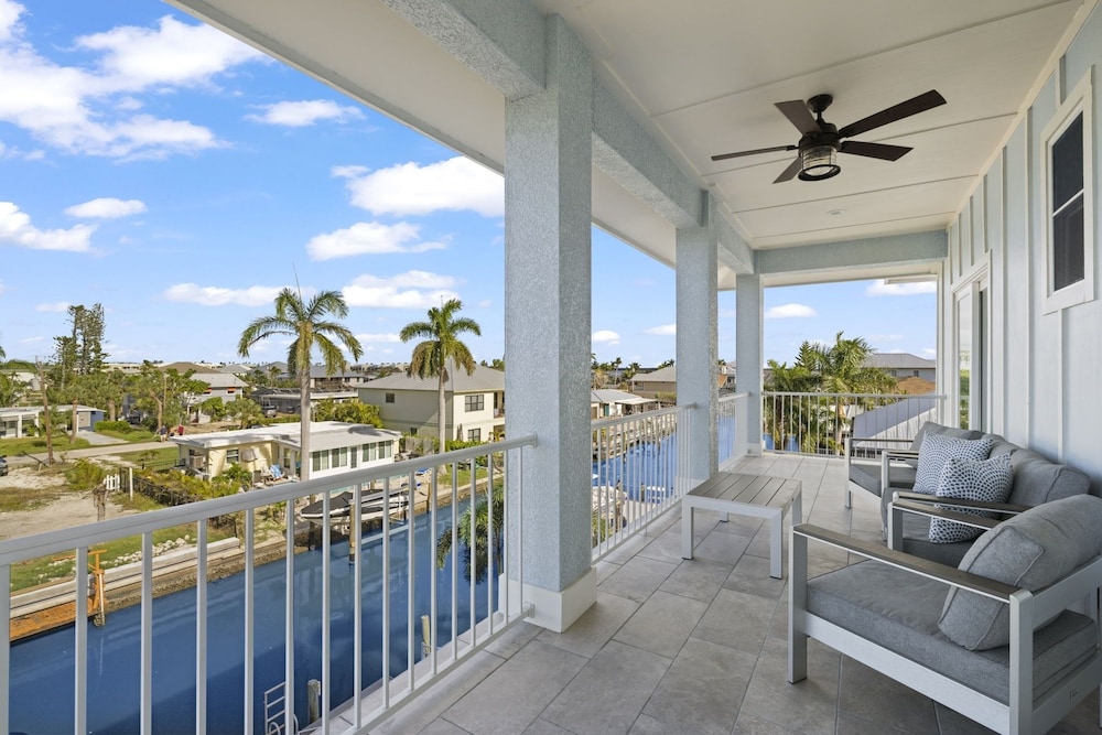 143 Catch And Relax: 5br Home W/ Pool & Spa! 5 Bedroom Home