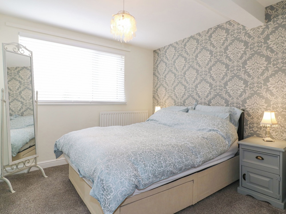 Matlock Maisonette
