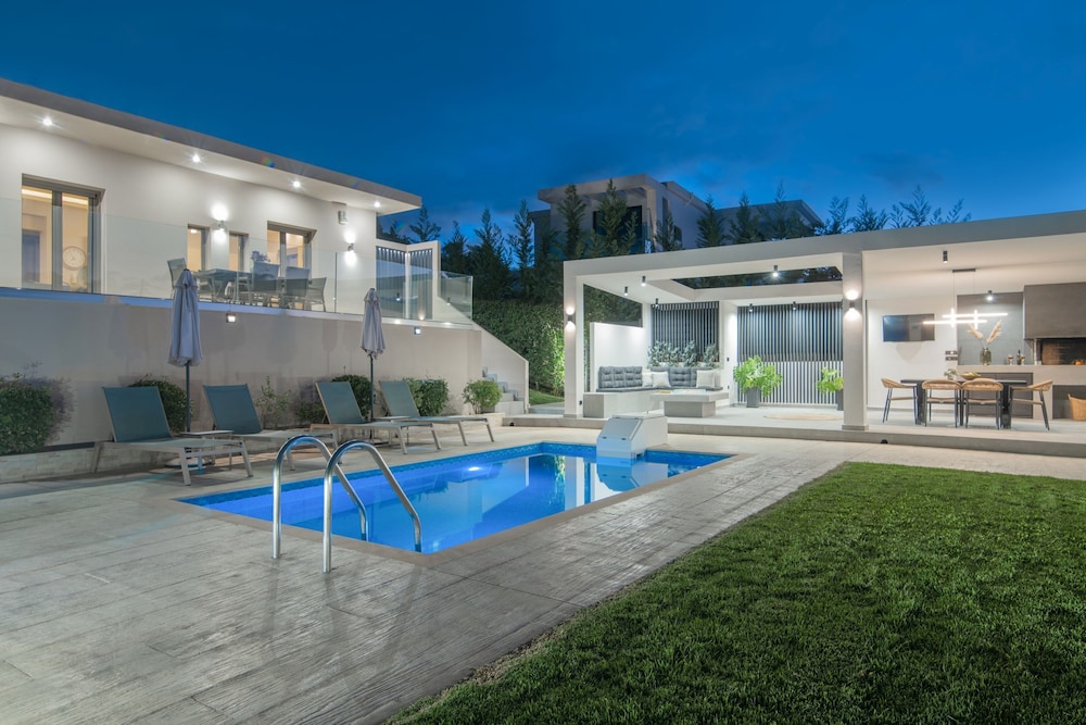 Vatia Villas