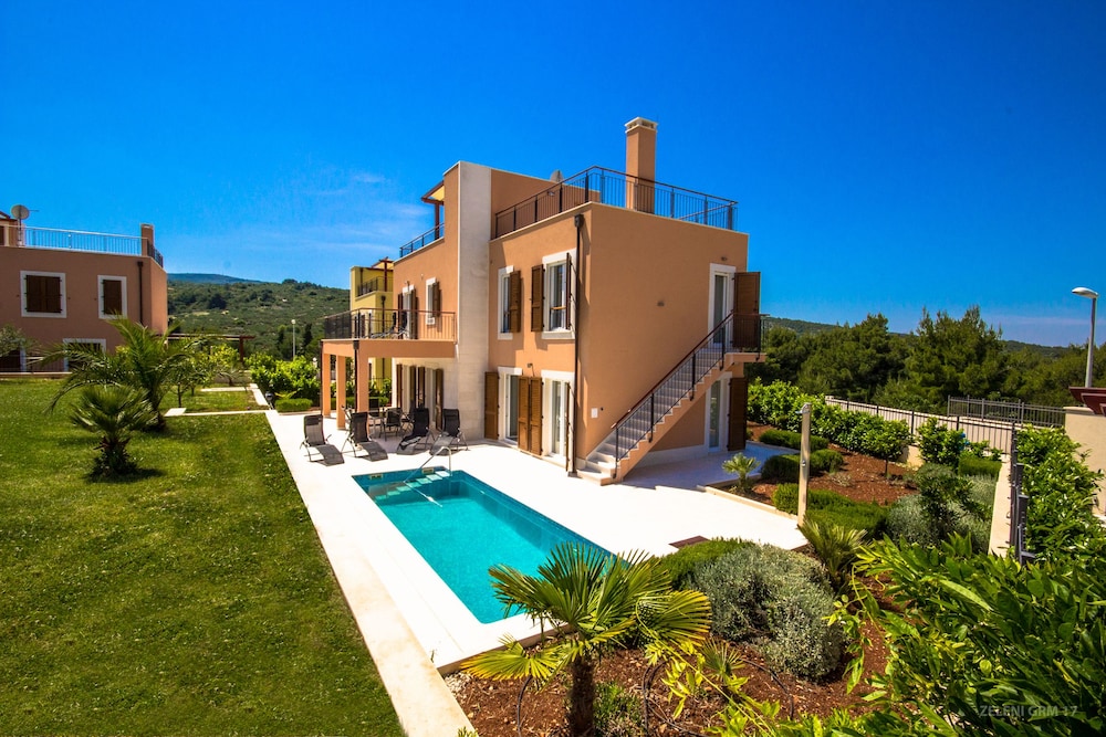 Villas Brac Hills